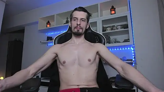 Snapshot of ToddClaytonn chatting on February 4, 2026, 2:28 am ToddClaytonn online show from February 4, 2026, 2:28 am