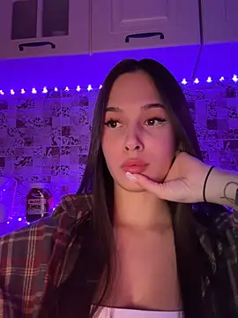 Snapshot of EricaWalls chatting on January 23, 2025, 6:14 pm EricaWalls online show from January 23, 2025, 6:14 pm