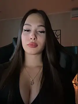 Snapshot of EricaWalls chatting on September 8, 2025, 6:40 pm EricaWalls online show from September 8, 2025, 6:40 pm