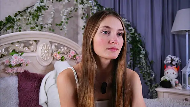 Snapshot of MonaEldon chatting on November 28, 2025, 2:03 am MonaEldon online show from November 28, 2025, 2:03 am