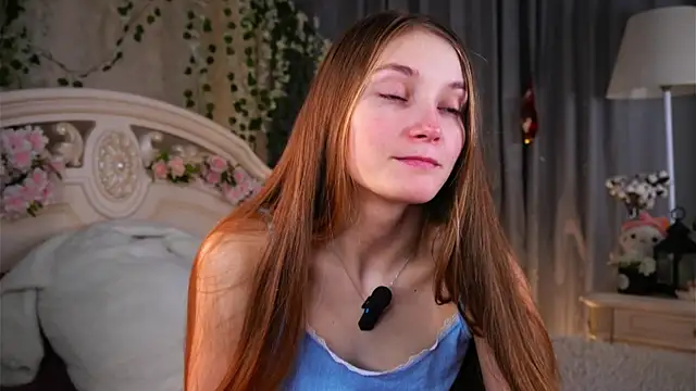 Snapshot of MonaEldon chatting on January 10, 2026, 3:08 am MonaEldon online show from January 10, 2026, 3:08 am