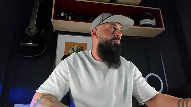 axxelrich  online show from February 1, 2025, 6:54 am