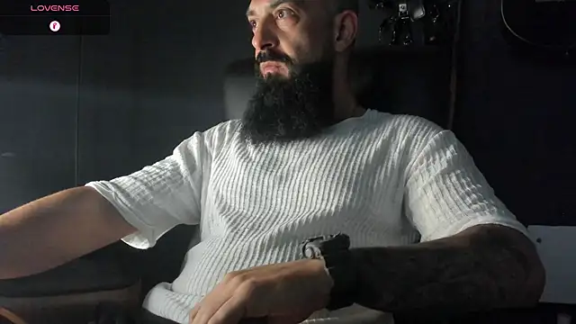 axxelrich  online show from September 17, 2025, 4:58 am