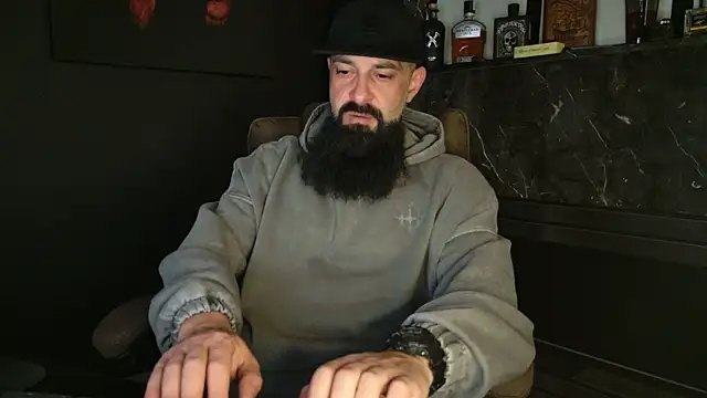 axxelrich  online show from November 17, 2025, 4:51 am