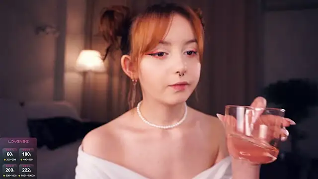 DevonaBucher online show from February 20, 2025, 6:46 pm