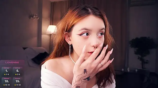 DevonaBucher online show from February 21, 2025, 6:48 pm