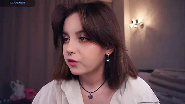 DevonaBucher online show from October 7, 2025, 5:37 am