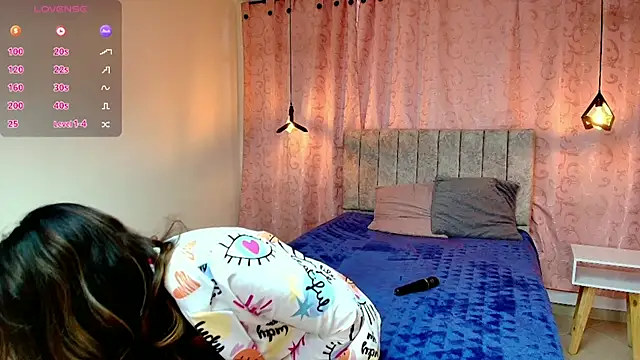 VioletaScott  online show from March 20, 2025, 12:43 pm