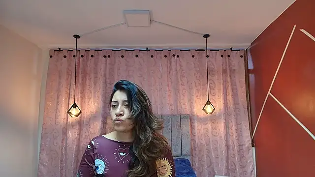 VioletaScott  online show from September 20, 2025, 12:17 pm