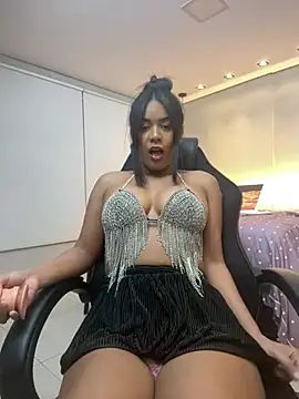 Snapshot of Laisabrazil chatting on December 8, 2024, 8:41 am Laisabrazil online show from December 8, 2024, 8:41 am