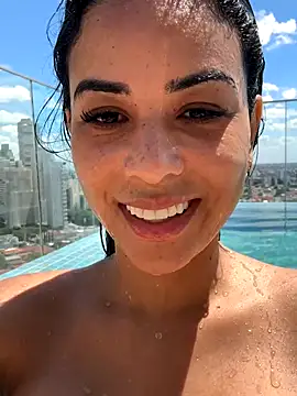 Snapshot of Laisabrazil chatting on October 22, 2025, 4:29 pm Laisabrazil online show from October 22, 2025, 4:29 pm