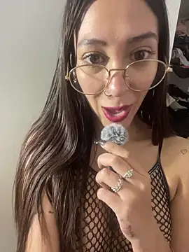 Snapshot of LoliitaS2 chatting on October 12, 2025, 10:31 pm LoliitaS2 online show from October 12, 2025, 10:31 pm