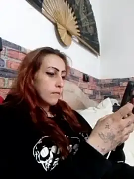 kriszy baby online show from March 28, 2026, 9:47 pm