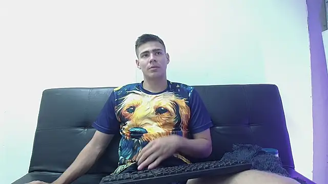 Snapshot of Brian_cx chatting on December 12, 2024, 4:10 pm Brian cx online show from December 12, 2024, 4:10 pm