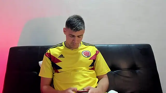 Snapshot of Brian_cx chatting on January 29, 2025, 10:16 am Brian cx online show from January 29, 2025, 10:16 am