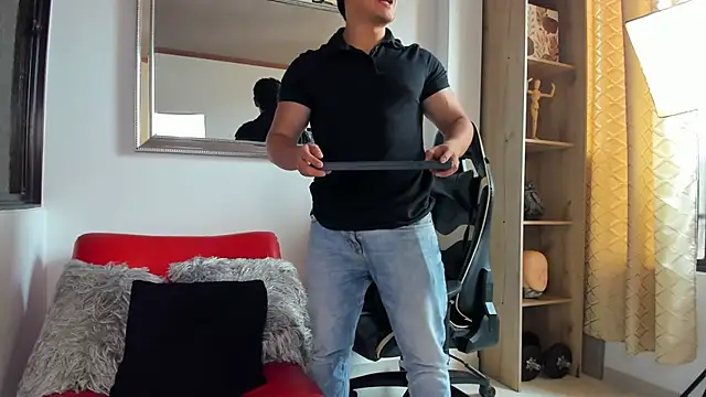 julian wallace online show from April 8, 2026, 2:39 pm