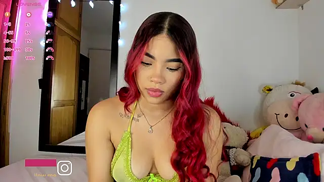 Snapshot of Lee_Ash chatting on October 14, 2025, 6:03 am Lee Ash online show from October 14, 2025, 6:03 am