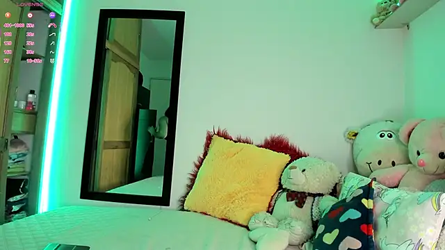 Snapshot of Lee_Ash chatting on November 7, 2025, 10:48 am Lee Ash online show from November 7, 2025, 10:48 am