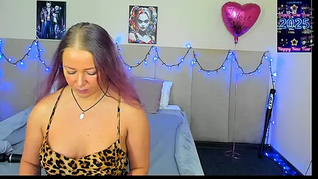 Snapshot of MuscleXXXBarbie chatting on February 18, 2025, 2:59 am MuscleXXXBarbie online show from February 18, 2025, 2:59 am