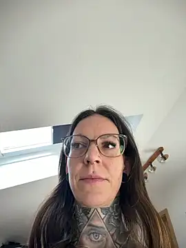 Snapshot of BrownieyQueen chatting on February 7, 2026, 9:13 am BrownieyQueen online show from February 7, 2026, 9:13 am