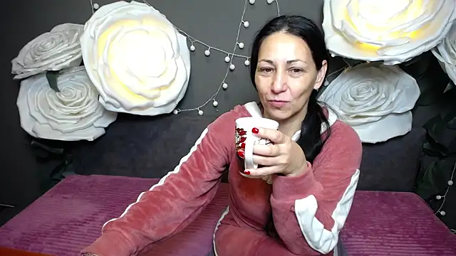 LiluGrants online show from November 8, 2025, 7:12 pm