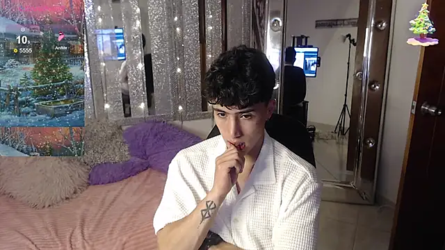 gojo satoru 18 online show from January 4, 2025, 2:56 pm