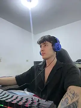 gojo satoru 18 online show from February 12, 2026, 4:40 am