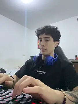 gojo satoru 18 online show from April 13, 2026, 3:34 am