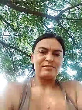 Snapshot of Horny-Mommy-Dirty chatting on February 25, 2025, 2:00 pm Horny-Mommy-Dirty online show from February 25, 2025, 2:00 pm