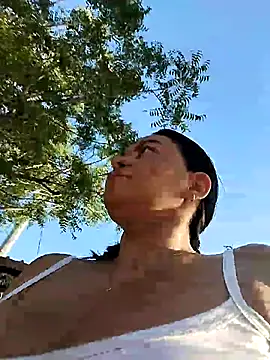 Snapshot of Horny-Mommy-Dirty chatting on September 29, 2025, 11:37 am Horny-Mommy-Dirty online show from September 29, 2025, 11:37 am