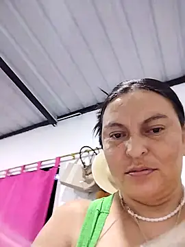 Snapshot of Horny-Mommy-Dirty chatting on April 21, 2026, 2:15 am Horny-Mommy-Dirty online show from April 21, 2026, 2:15 am