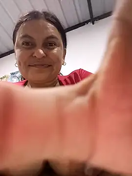 Snapshot of Horny-Mommy-Dirty chatting on April 29, 2026, 3:32 am Horny-Mommy-Dirty online show from April 29, 2026, 3:32 am