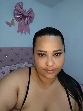 Snapshot of Clarigil chatting on February 13, 2026, 10:44 am Clarigil online show from February 13, 2026, 10:44 am