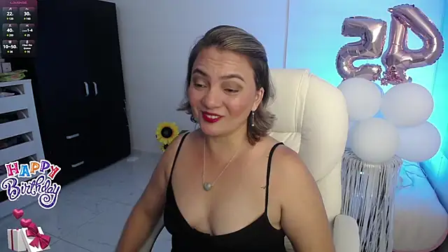 Chiraz hasnaa online show from January 12, 2025, 11:36 pm