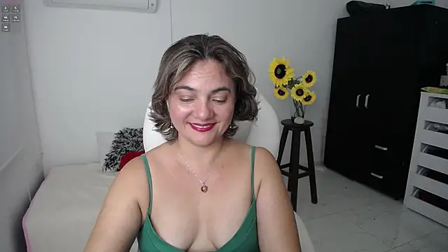 Chiraz hasnaa online show from March 16, 2025, 12:56 am