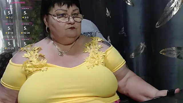 Snapshot of Goddess57 chatting on October 30, 2025, 7:43 am Goddess57 online show from October 30, 2025, 7:43 am