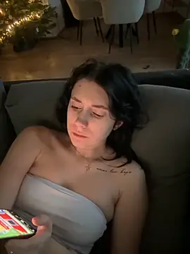 Lena Lang online show from November 29, 2025, 3:04 pm