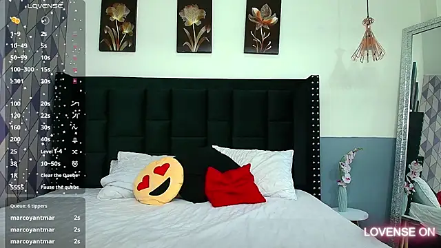 Beautifulskinny18 online show from January 12, 2025, 7:53 pm