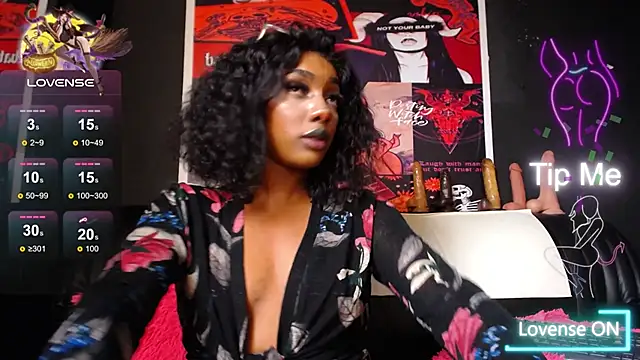 TIFFANYYSTAR online show from March 15, 2025, 5:15 pm