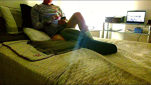 ImYourXtoy online show from January 16, 2026, 6:56 pm