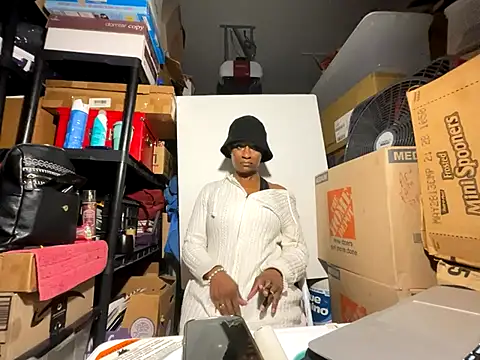 wynterheat online show from November 27, 2025, 5:04 pm