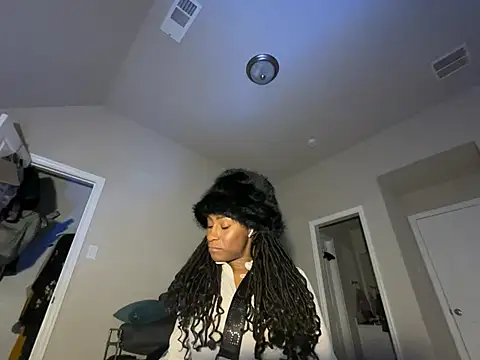 wynterheat online show from February 6, 2026, 6:51 am