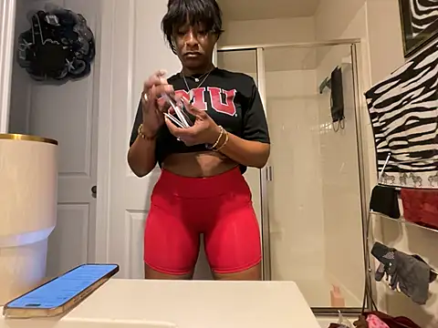 Snapshot of wynterheat chatting on May 26, 2026, 8:38 pm wynterheat online show from May 26, 2026, 8:38 pm