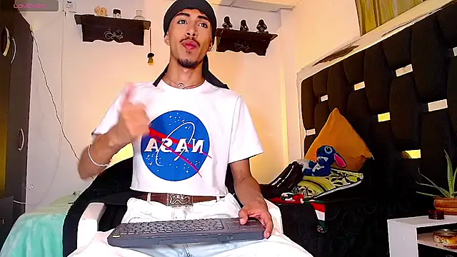 RyanRizzo online show from December 23, 2024, 7:28 am