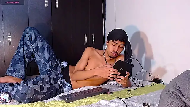 RyanRizzo online show from January 5, 2025, 9:47 pm