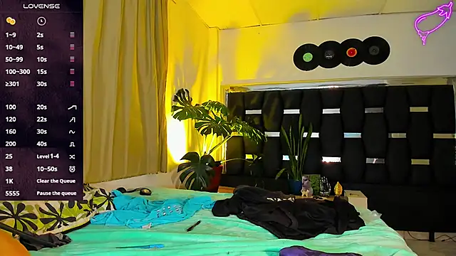 RyanRizzo online show from February 21, 2025, 11:54 pm