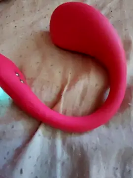 apriilhot online show from February 17, 2026, 7:42 pm