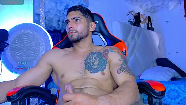 Snapshot of Rich_boy01 chatting on November 26, 2025, 3:35 pm Rich boy01 online show from November 26, 2025, 3:35 pm