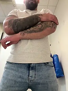 Snapshot of tikitaka97 chatting on March 15, 2026, 7:47 am tikitaka97 online show from March 15, 2026, 7:47 am