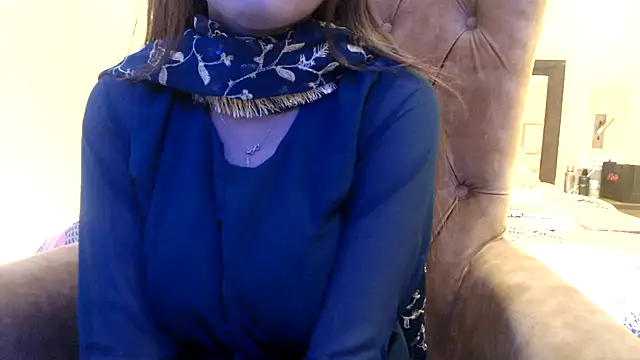 Snapshot of chhui_mui chatting on January 22, 2025, 5:59 pm chhui mui online show from January 22, 2025, 5:59 pm